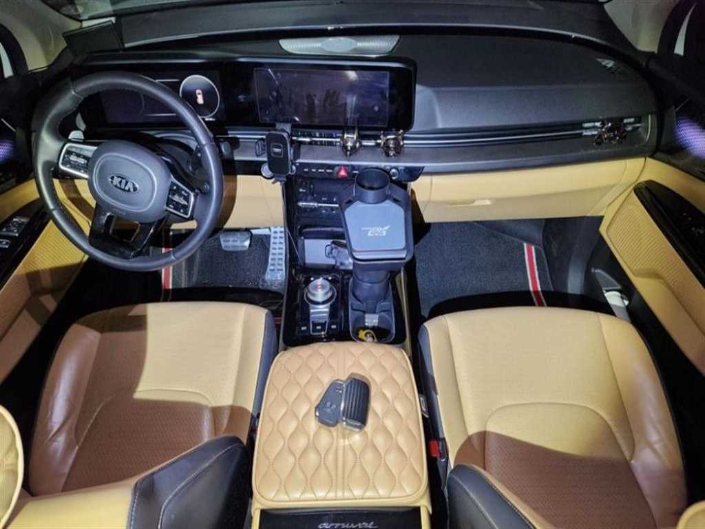 KIA Carnival - Vista 6