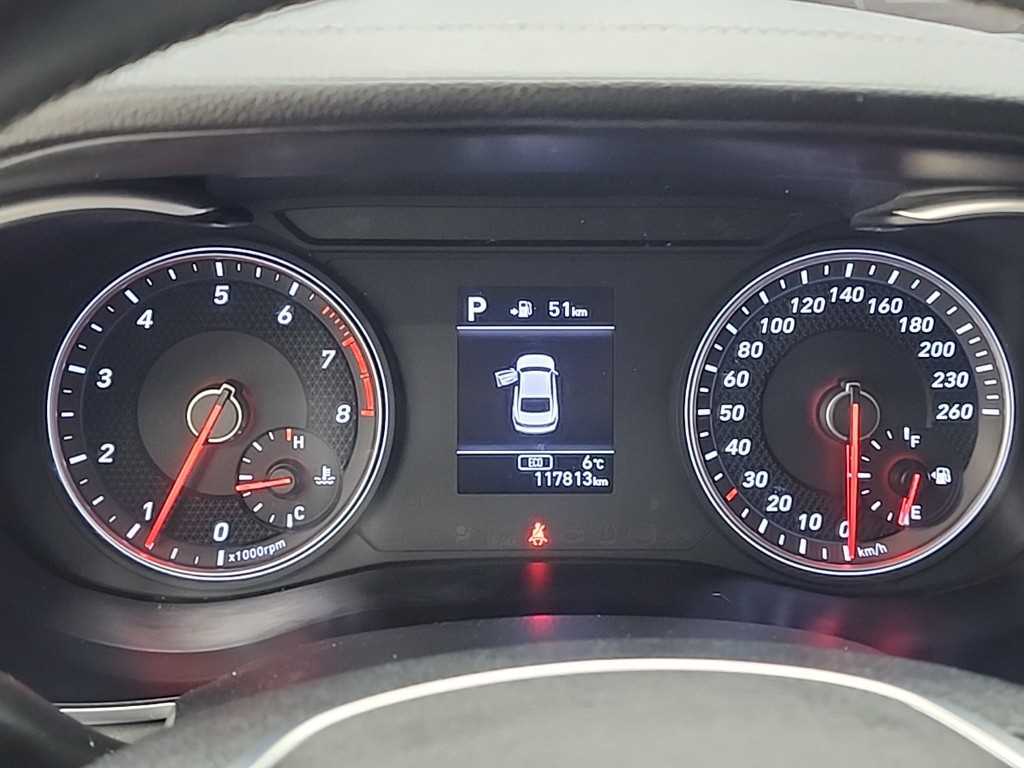 Genesis G70 - Vista 6