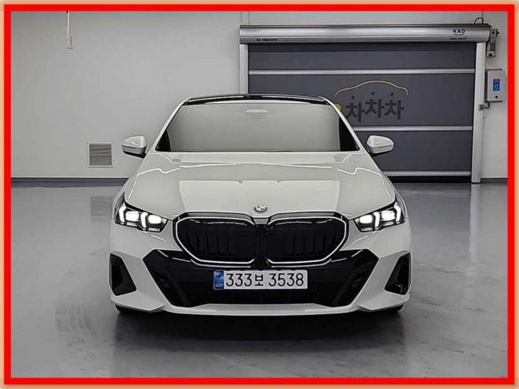 BMW 5 Series 2025 Blanco - Importación desde Corea - HF Imports Iquique - Foto 1