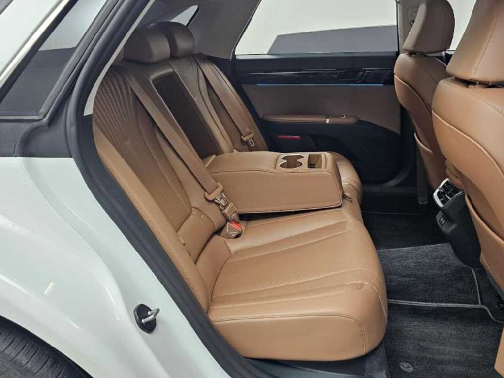 HYUNDAI Grandeur - Vista 12