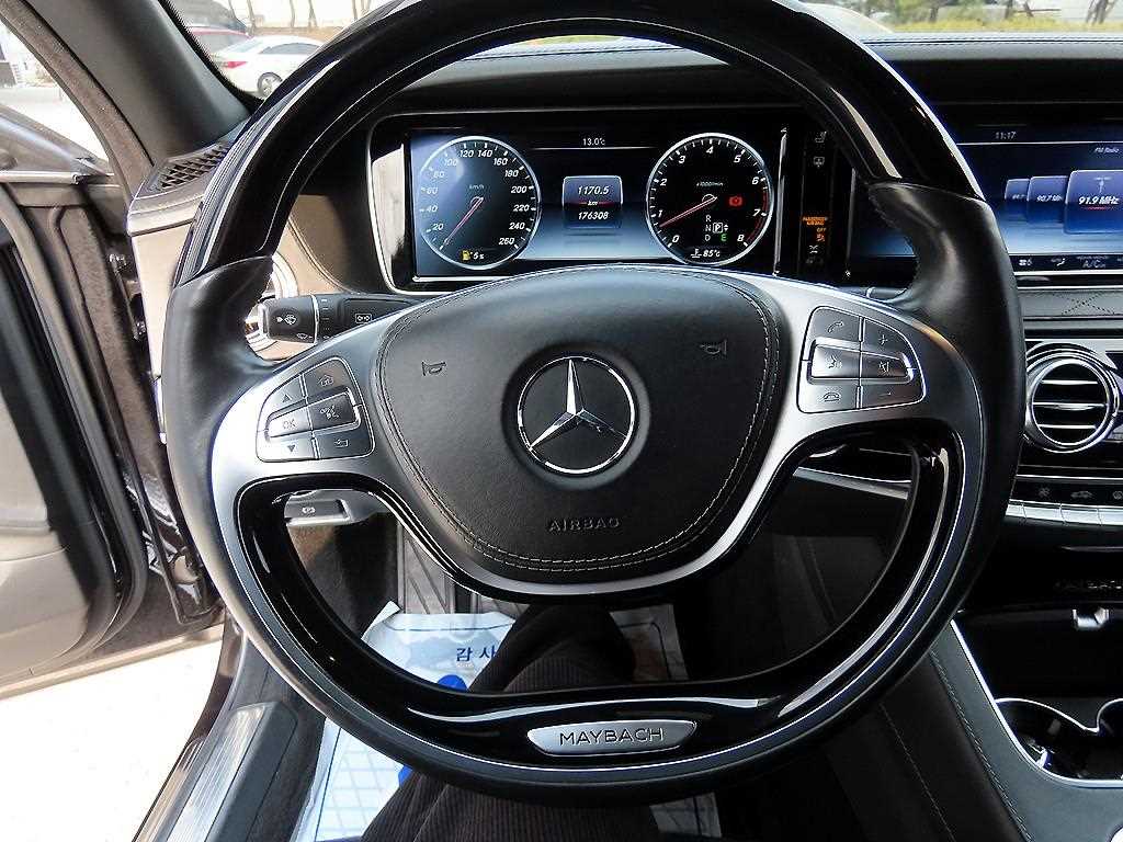 Mercedes Benz S Class - Vista 8
