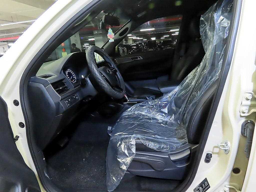 Ssangyong Rexton - Vista 6