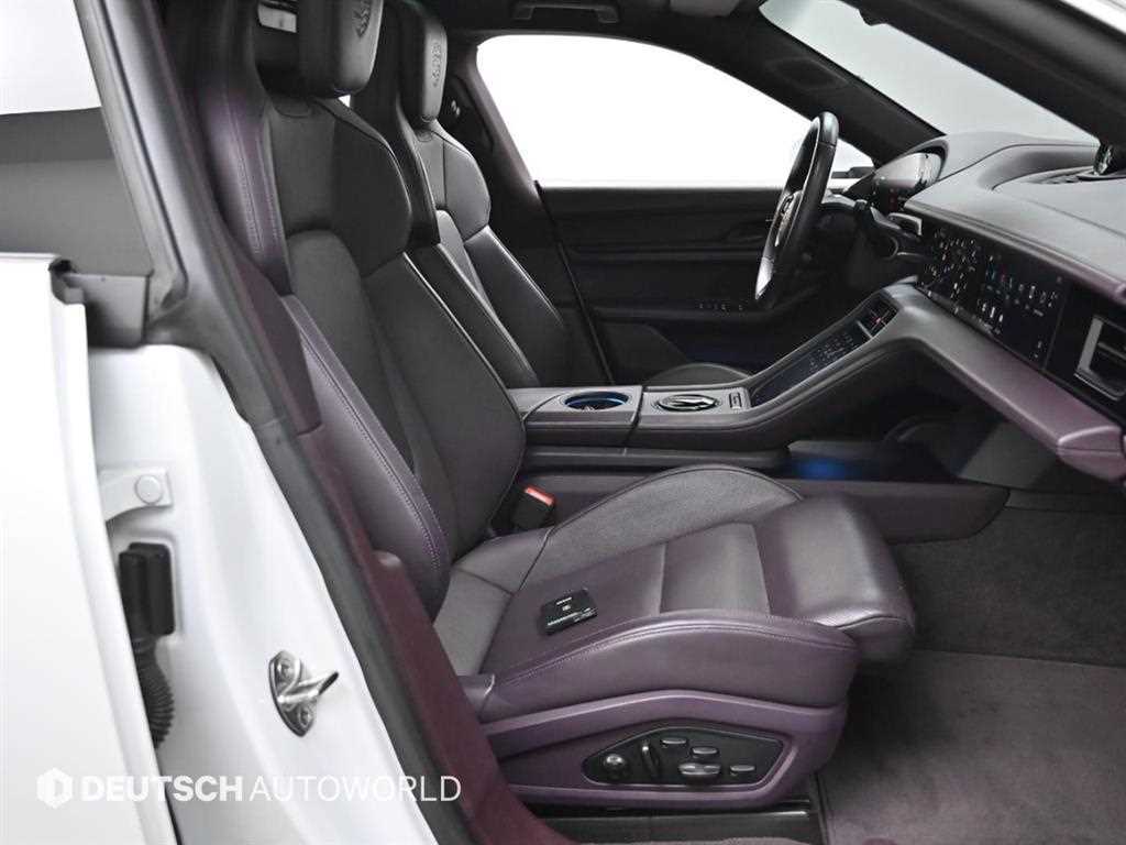 Porsche Taycan - Vista 10