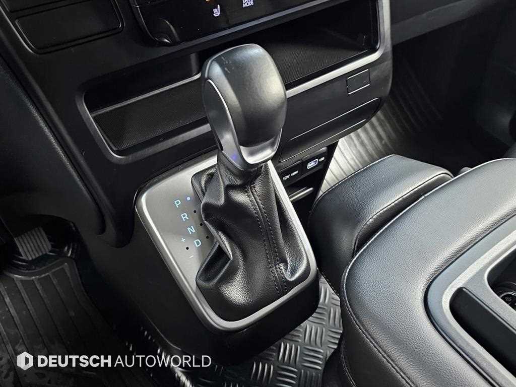 HYUNDAI Staria - Vista 9