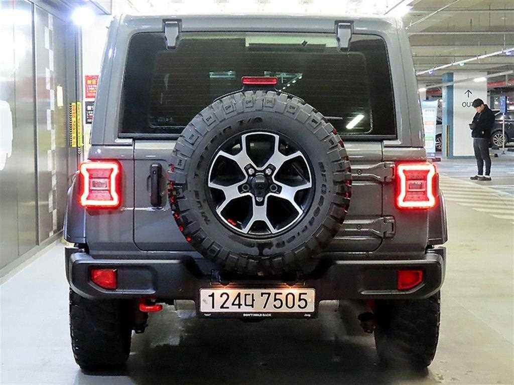 Jeep Wrangler - Vista 5