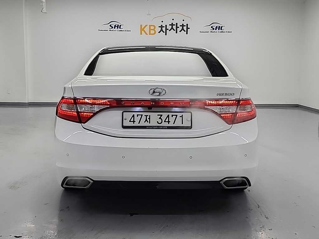 HYUNDAI Grandeur - Vista 3