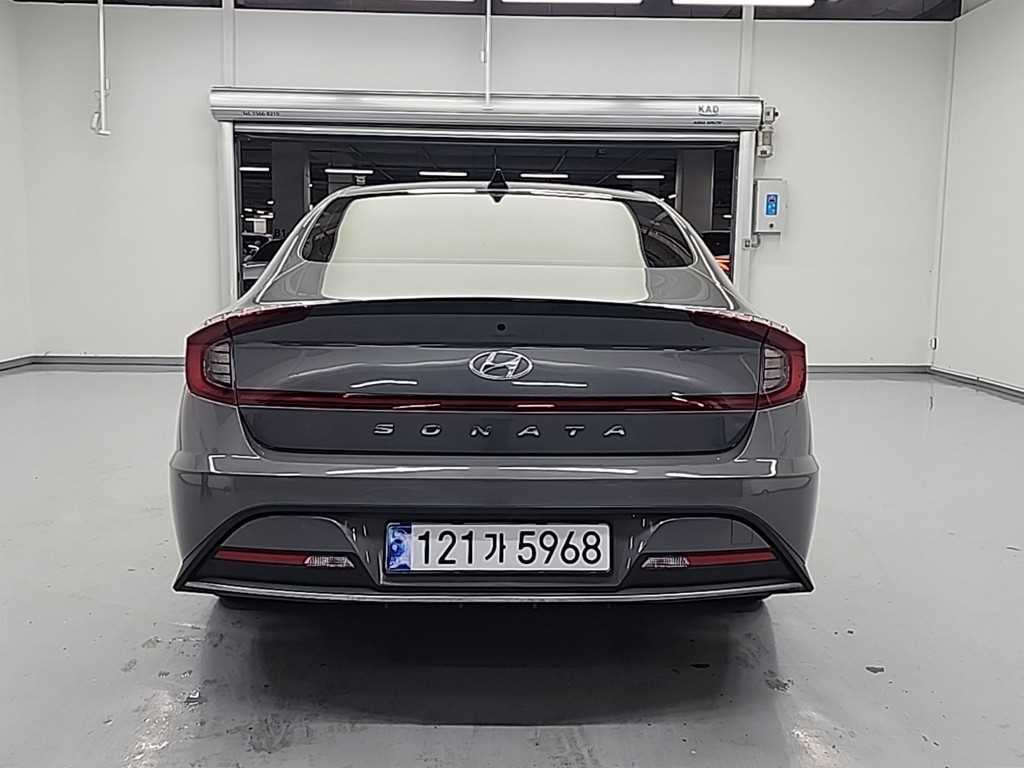 HYUNDAI Sonata - Vista 3