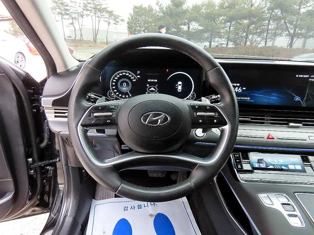 HYUNDAI Grandeur - Vista 8