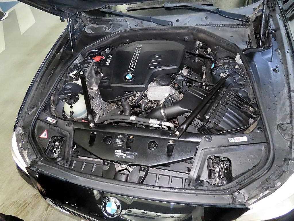 BMW 5 Series 2012 Negro - Importación desde Corea - HF Imports Iquique - Foto 20