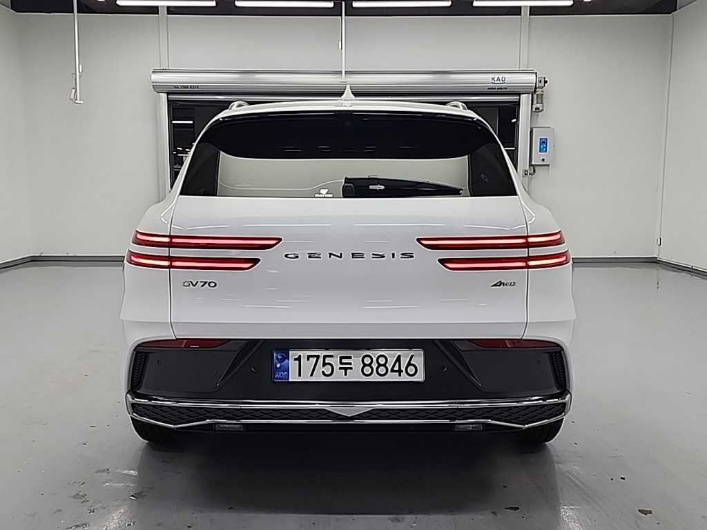 Genesis GV70 - Vista 4