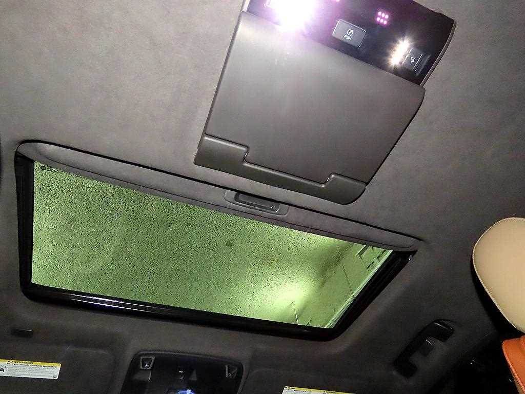 Cadillac Escalade 2020 Blanco - Importación desde Corea - HF Imports Iquique - Foto 13