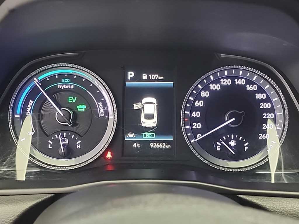 HYUNDAI Sonata - Vista 6