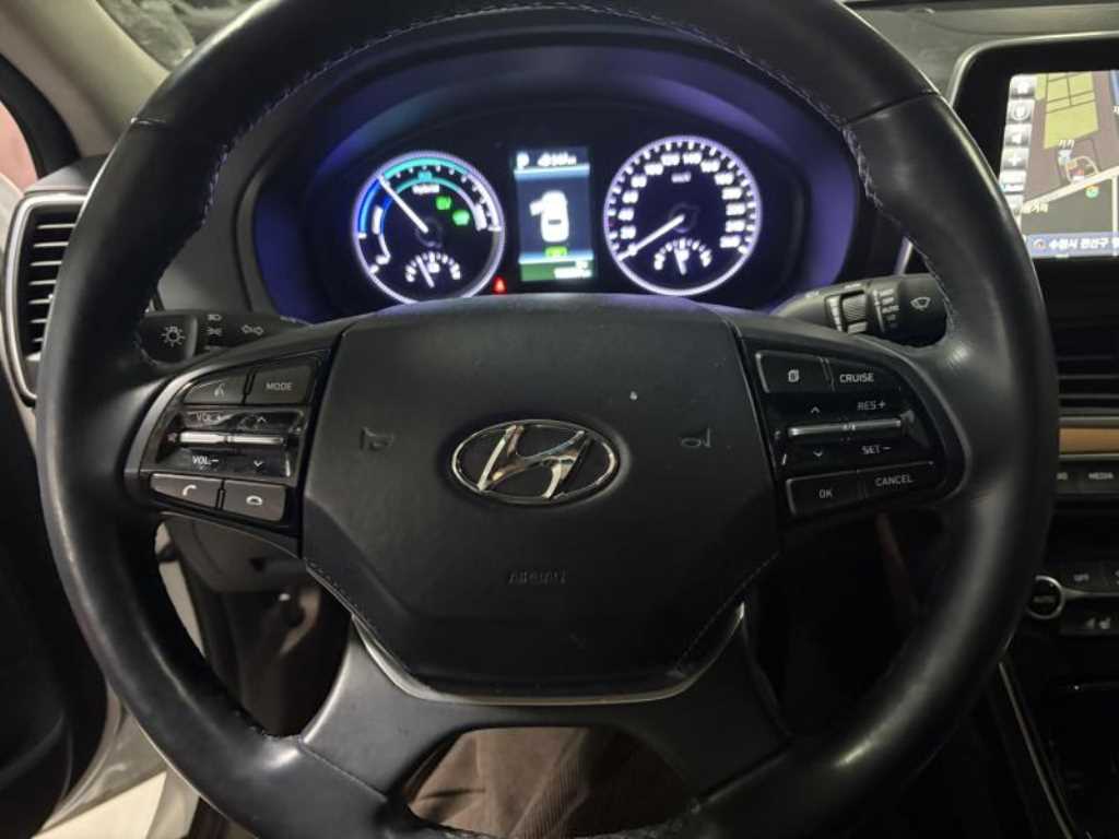 HYUNDAI Grandeur - Vista 4