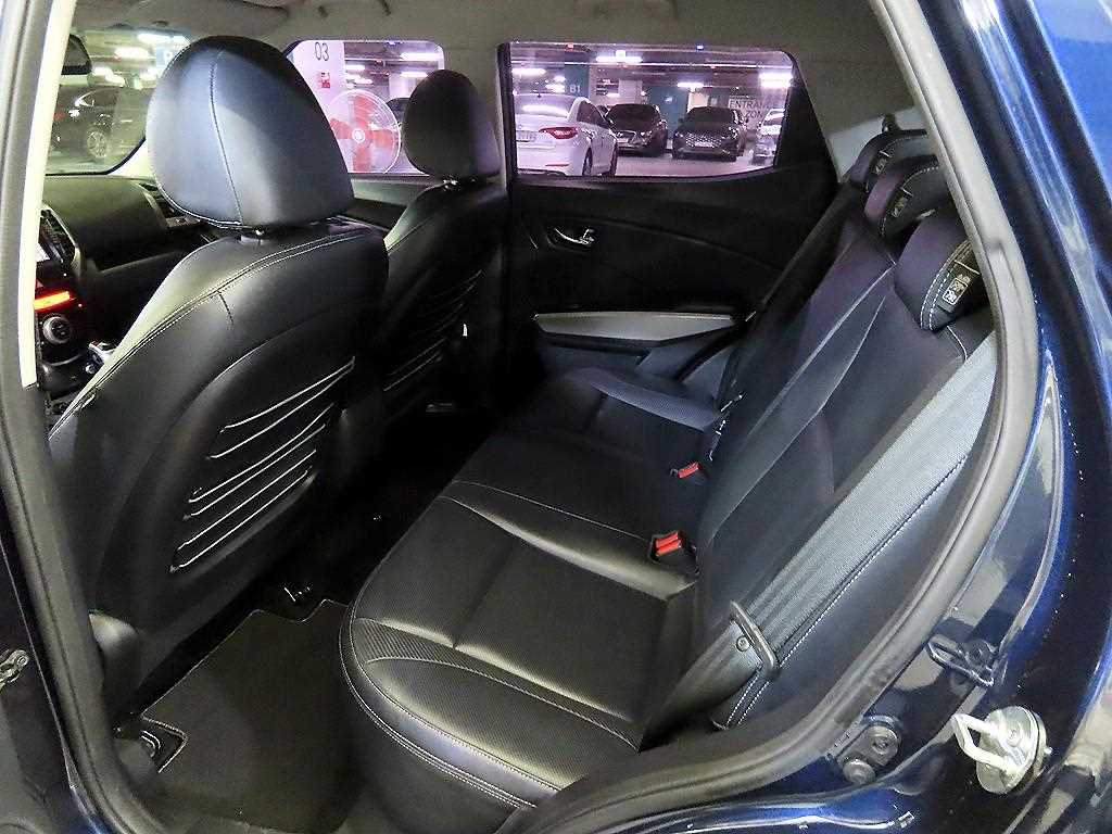 Ssangyong Tivoli - Vista 7