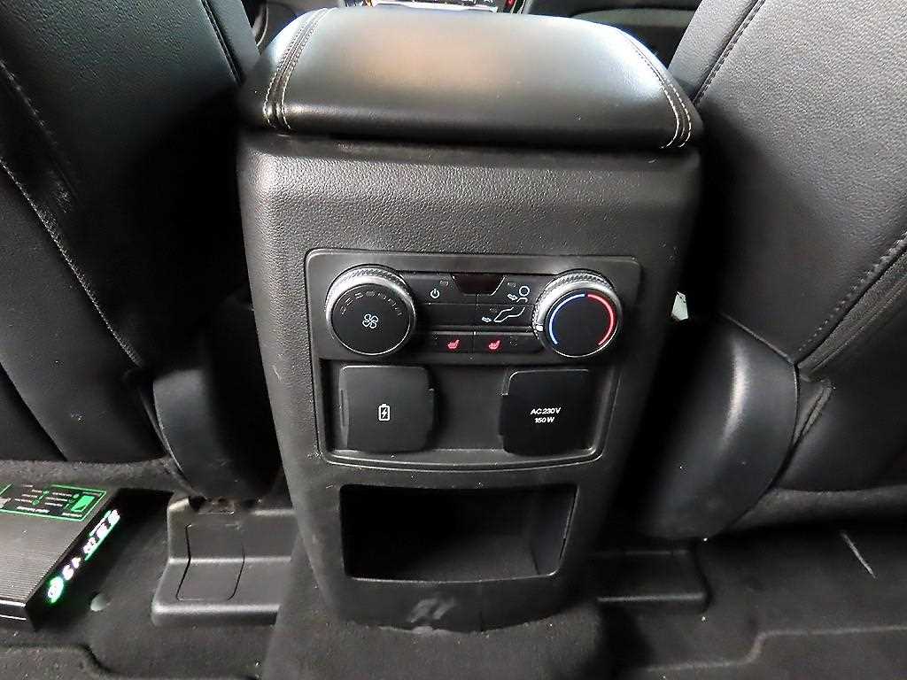 Ford Explorer - Vista 12