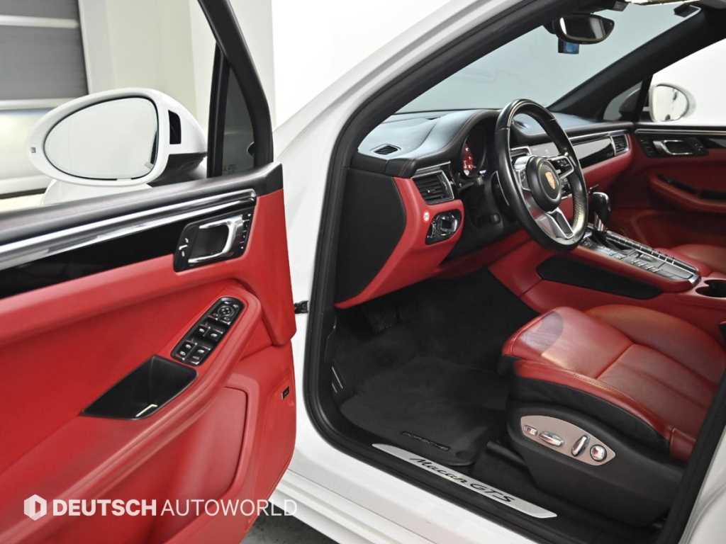 Porsche Macan - Vista 11