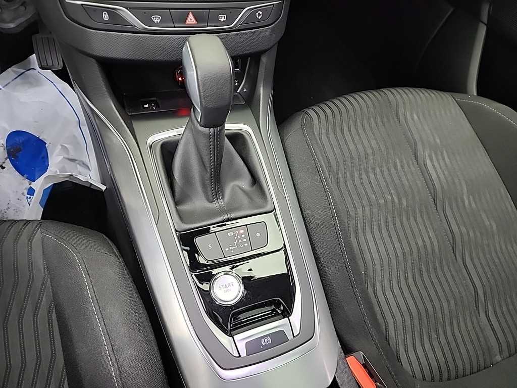 Peugeot 308 - Vista 8