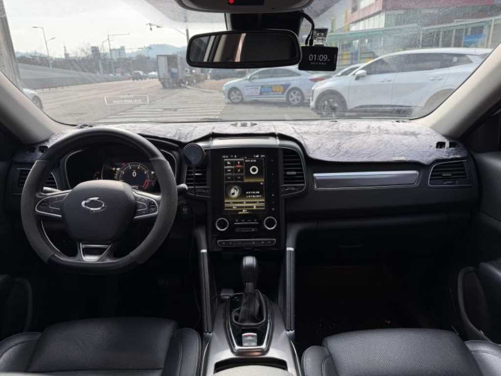 SAMSUNG QM6 - Vista 6