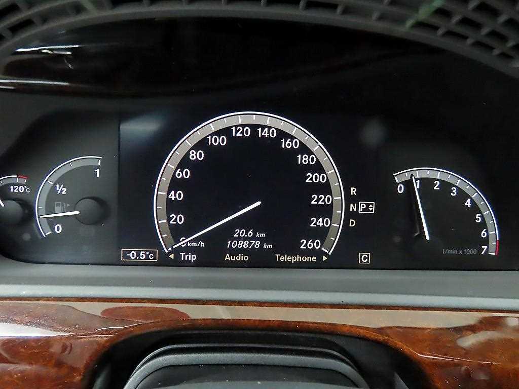 Mercedes Benz S Class - Vista 8