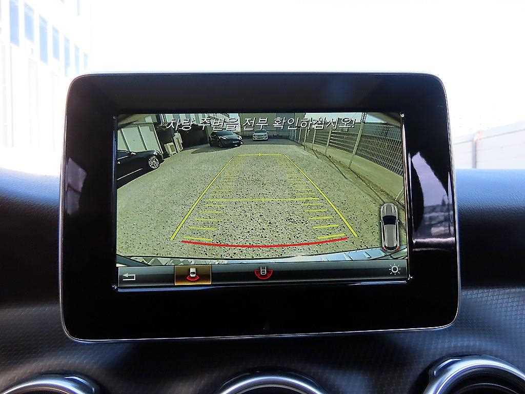 Mercedes Benz GLA Class 2018 Negro - Importación desde Corea - HF Imports Iquique - Foto 14