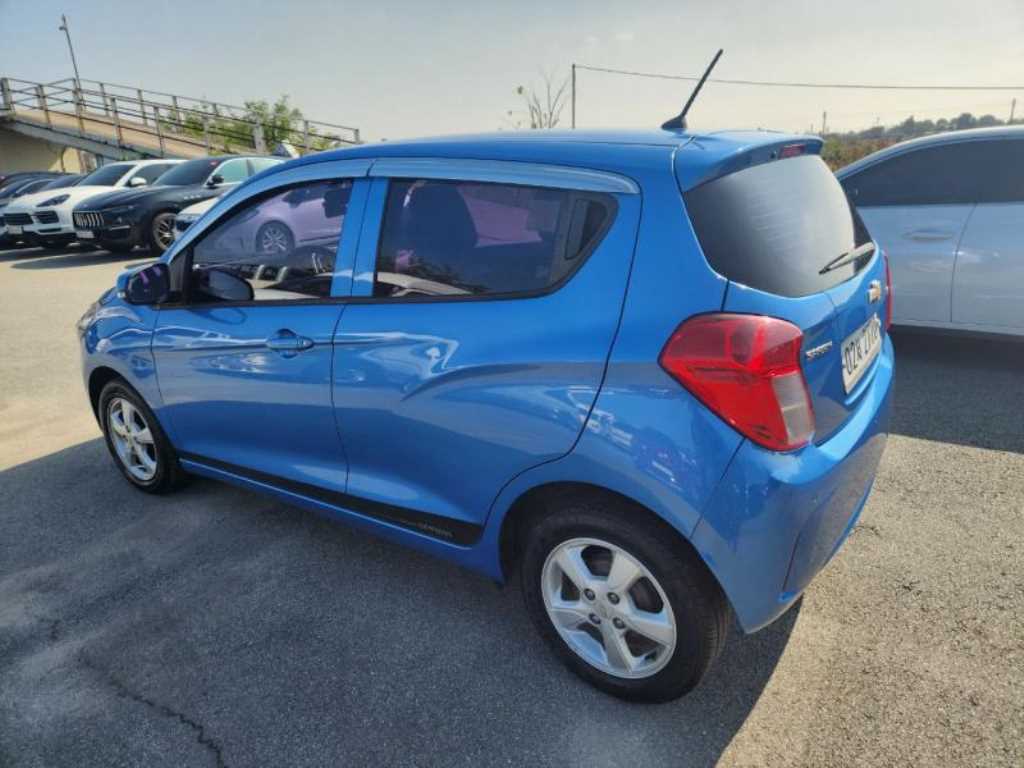 Chevrolet Spark - Vista 3