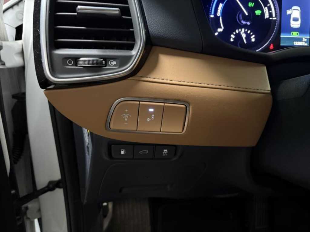 HYUNDAI Grandeur - Vista 10