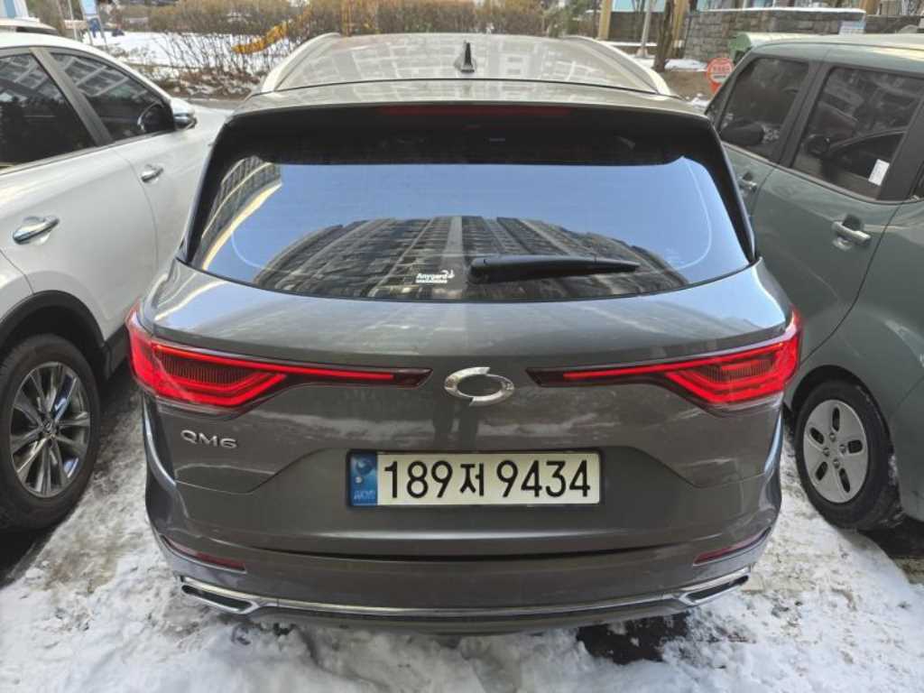 SAMSUNG QM6 - Vista 2