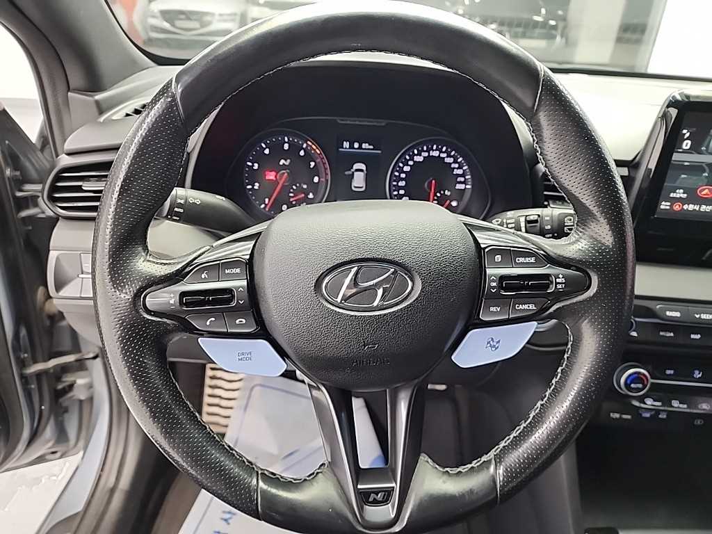 HYUNDAI Veloster - Vista 9
