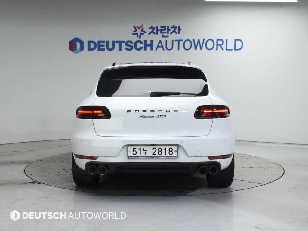 Porsche Macan - Vista 4