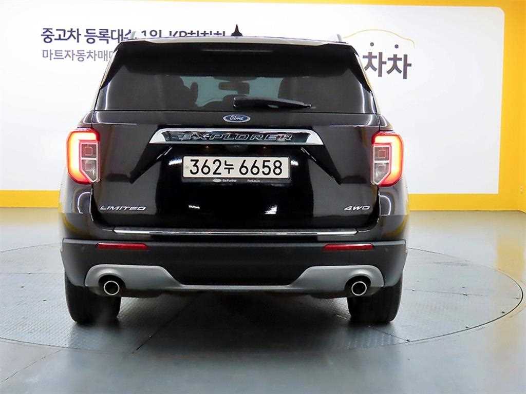 Ford Explorer - Vista 3