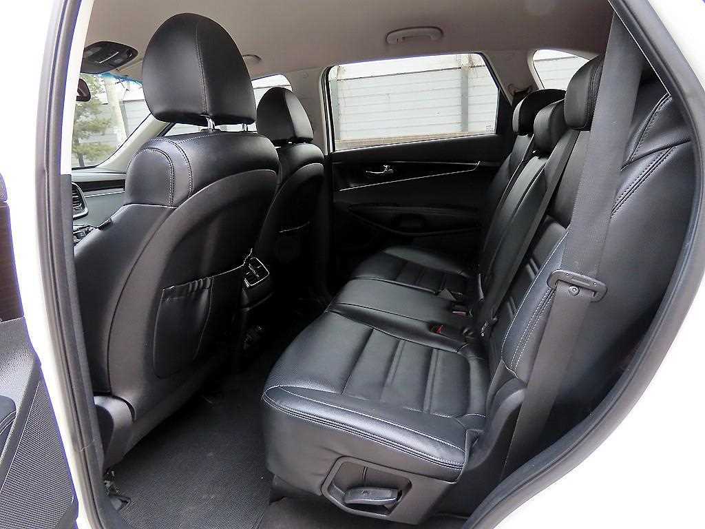 KIA Sorento - Vista 6