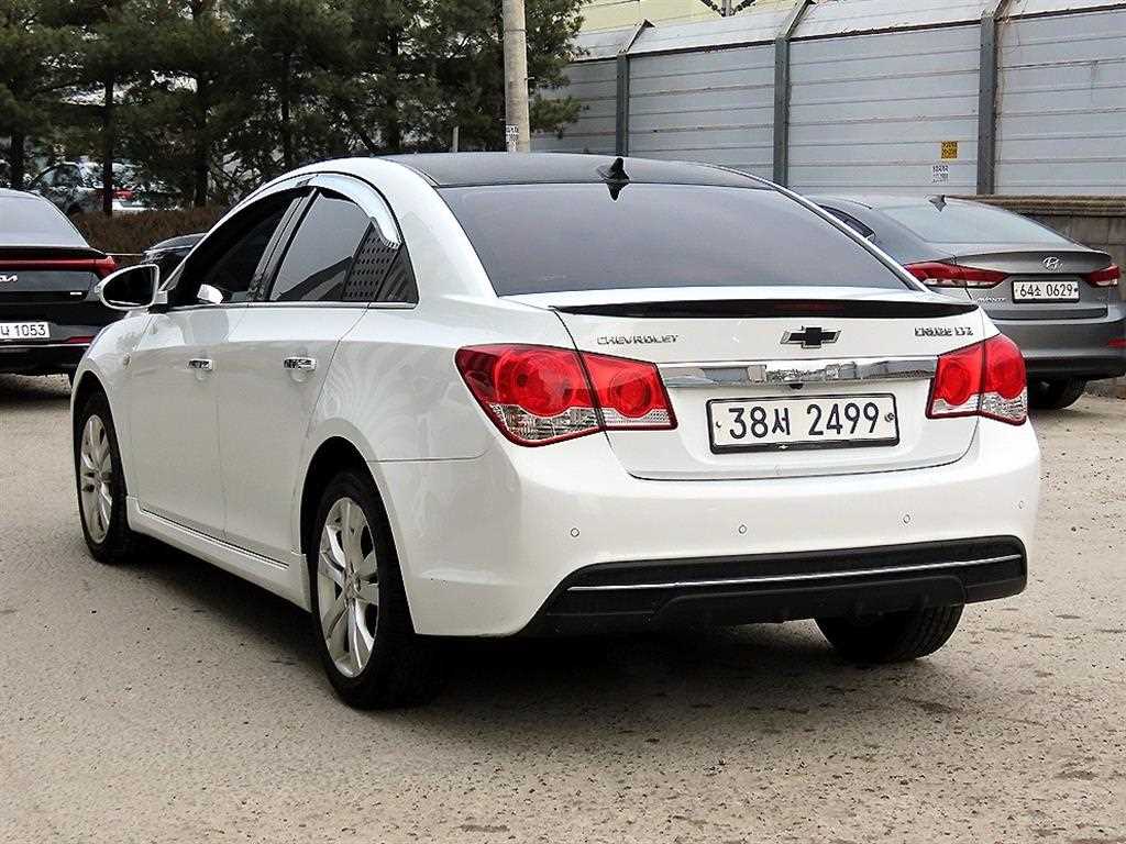 Chevrolet Cruise - Vista 3