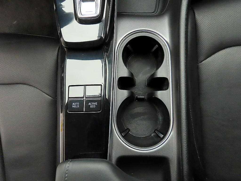 HYUNDAI Sonata - Vista 11