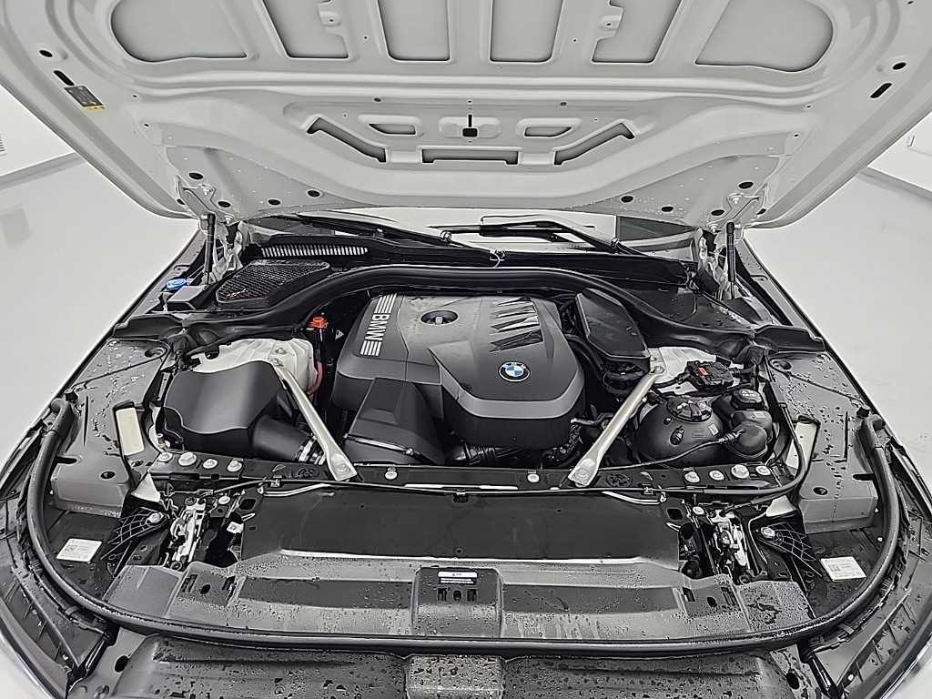 BMW 5 Series - Vista 5