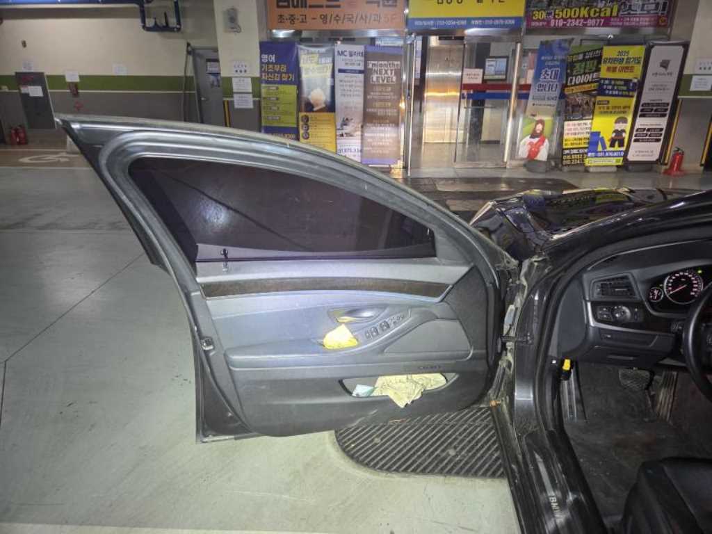 BMW 5 Series - Vista 5