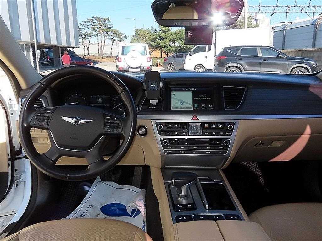 Genesis G80 - Vista 7