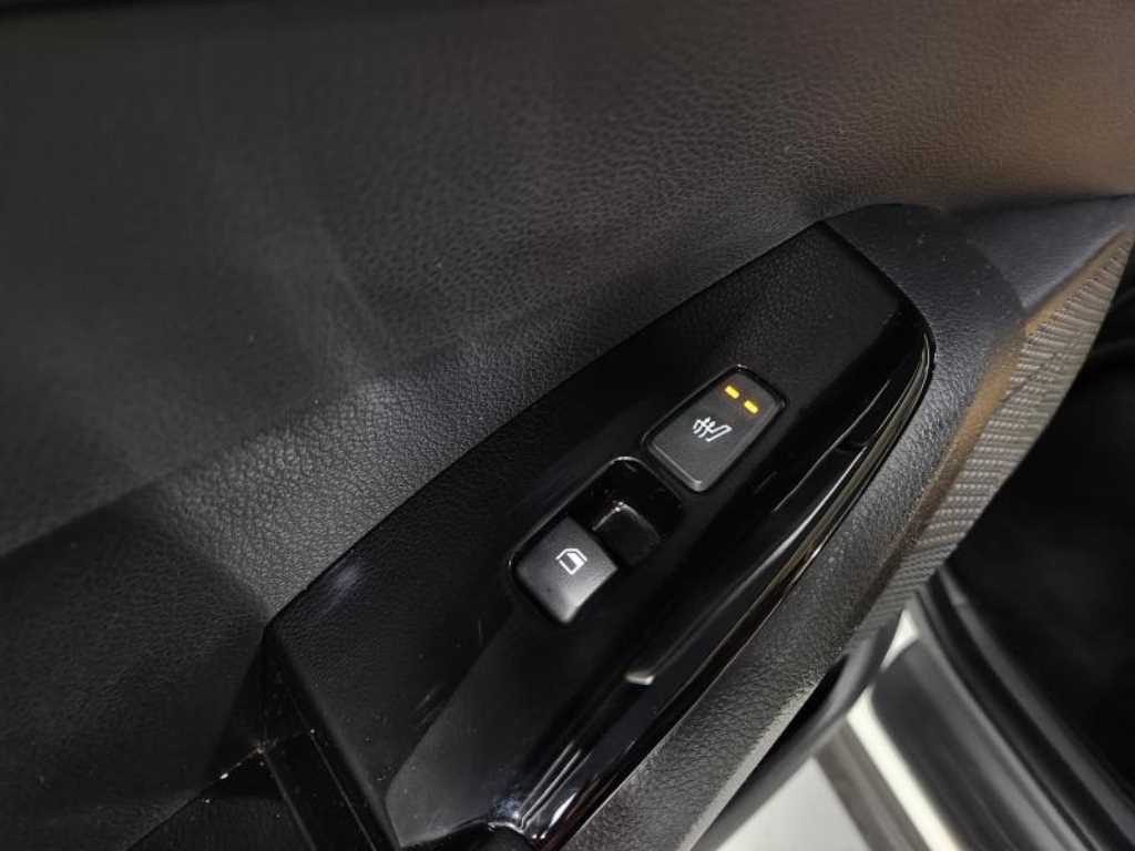 KIA Seltos - Vista 12