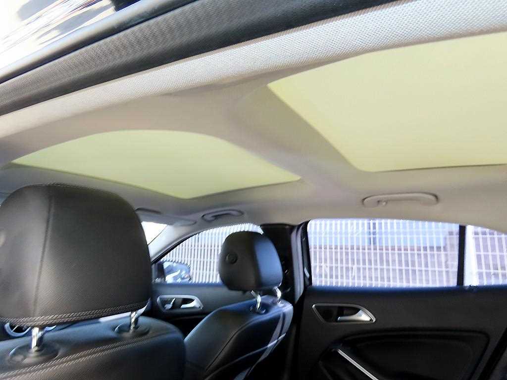 Mercedes Benz GLA Class 2018 Negro - Importación desde Corea - HF Imports Iquique - Foto 18