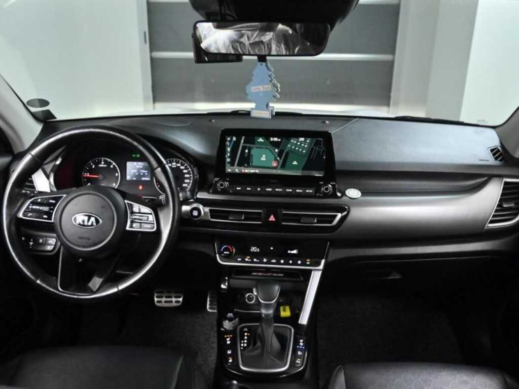KIA Seltos - Vista 7