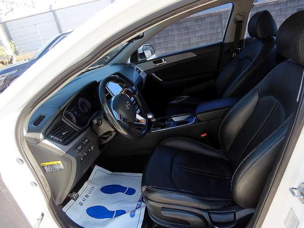 HYUNDAI Sonata - Vista 5