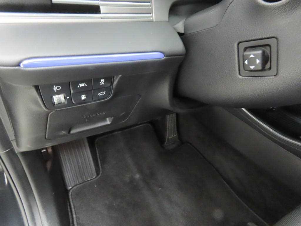 HYUNDAI Grandeur - Vista 11