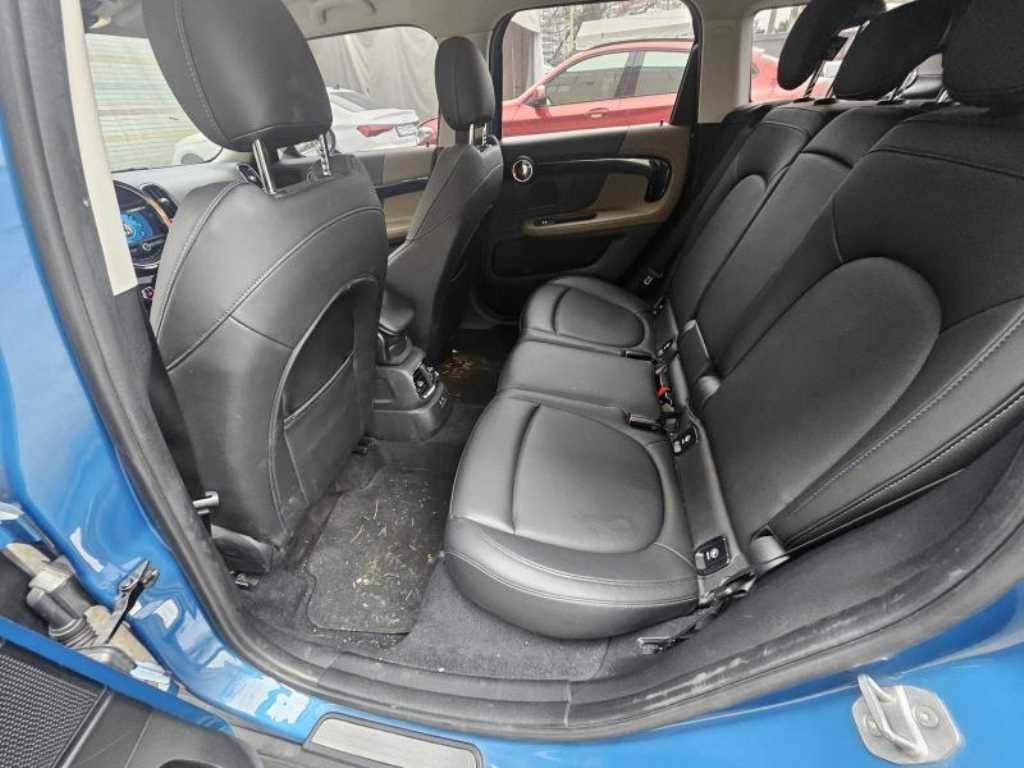 Mini Countryman - Vista 7