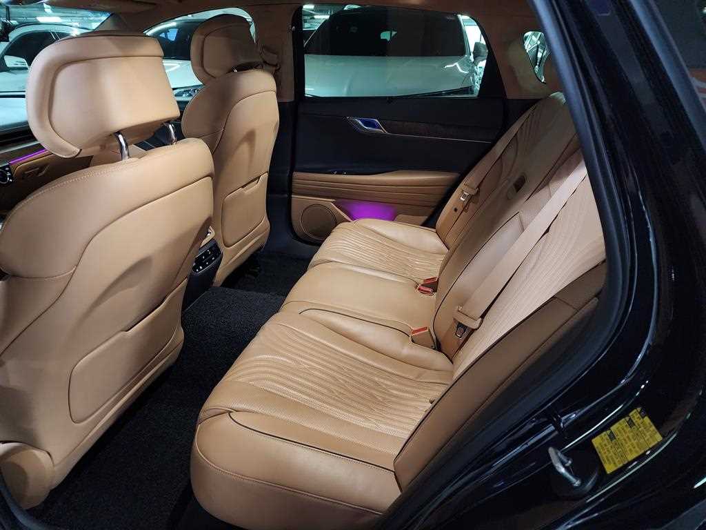 Genesis G80 - Vista 8