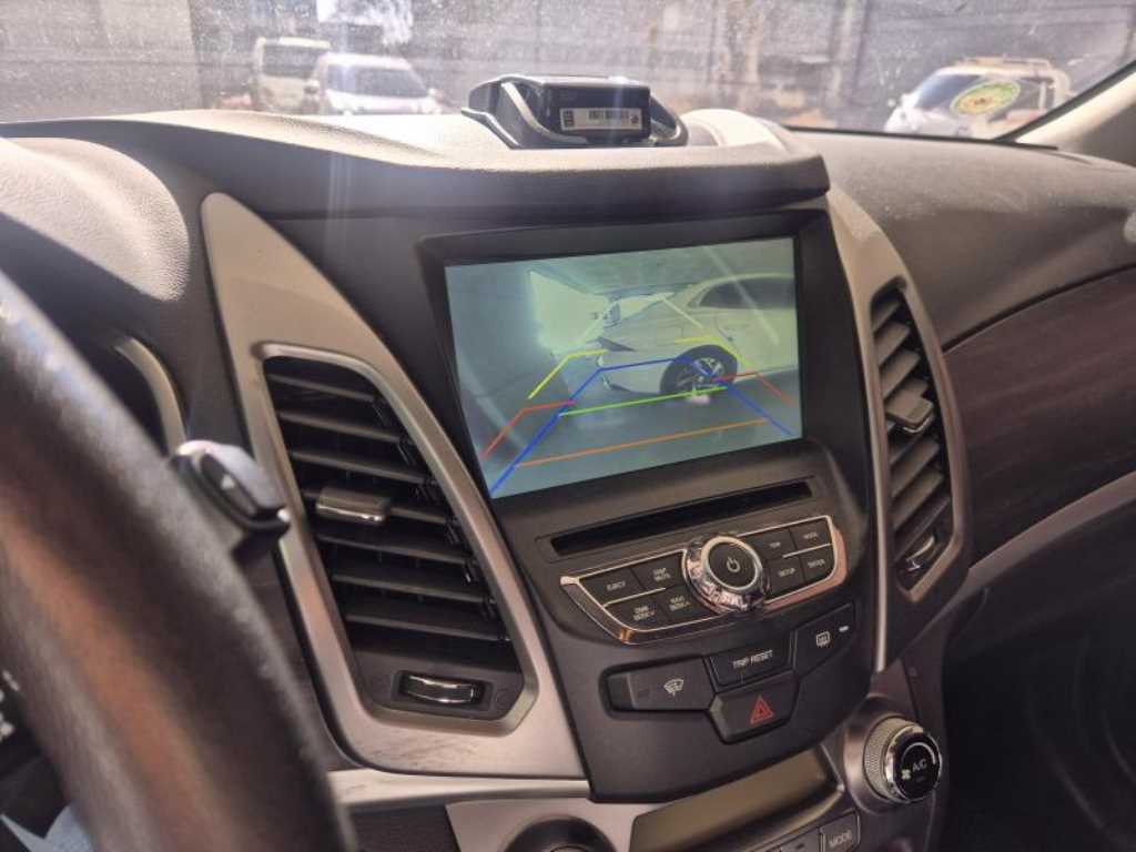 Ssangyong Korando - Vista 3