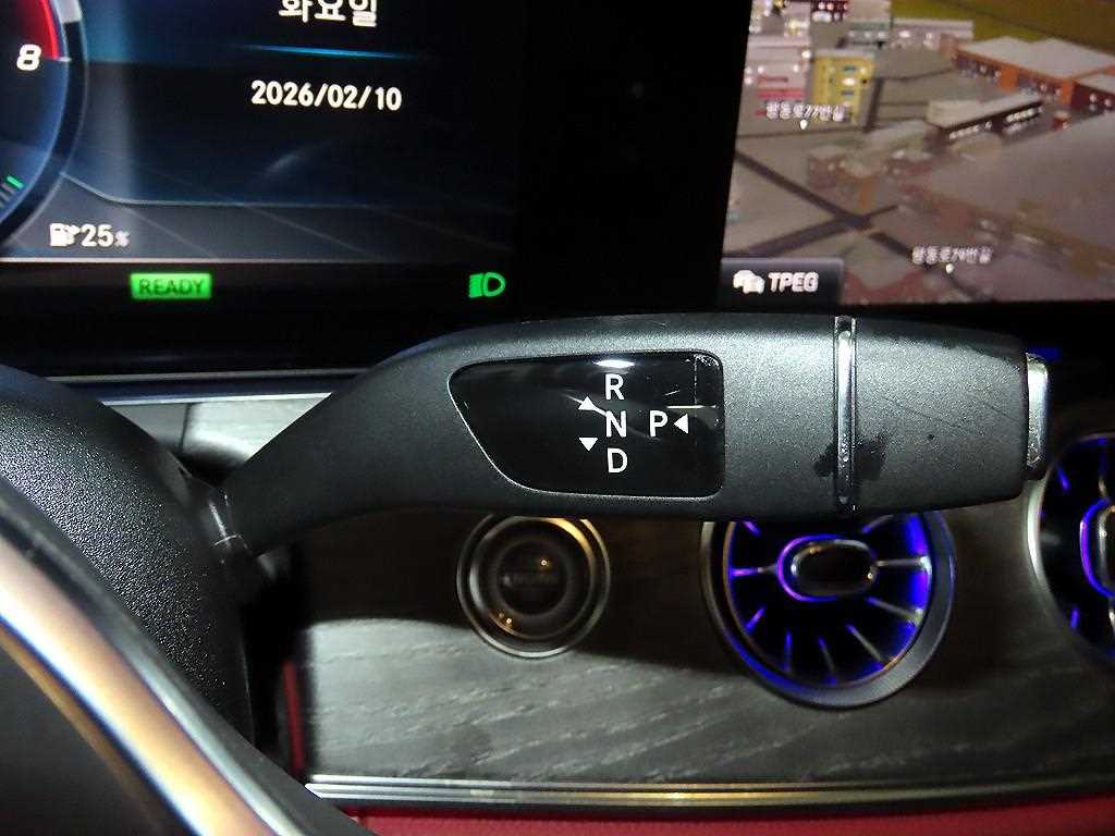 Mercedes Benz CLS Class - Vista 11