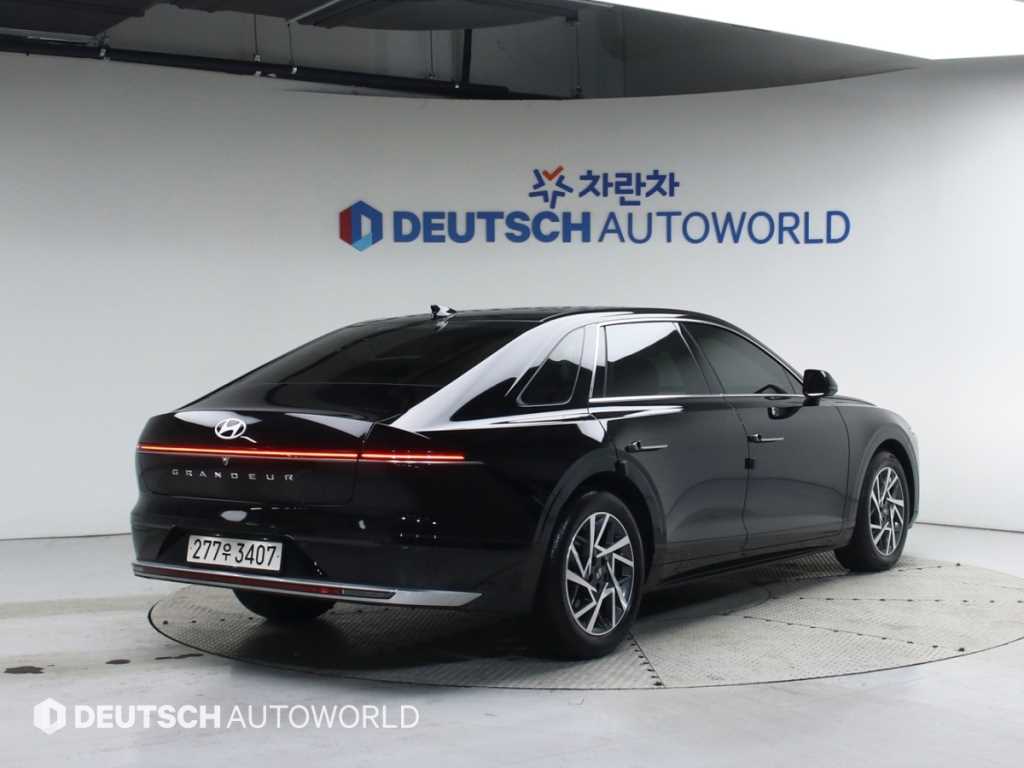 HYUNDAI Grandeur - Vista 2