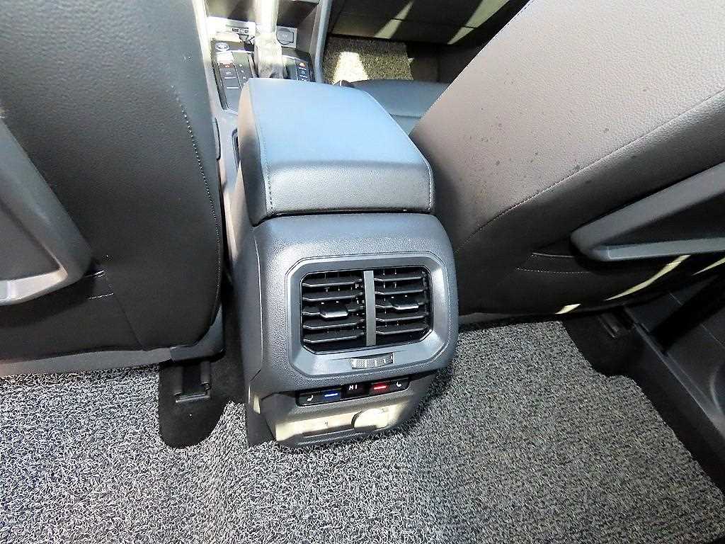 Volkswagen Tiguan 2018 Negro - Importación desde Corea - HF Imports Iquique - Foto 16