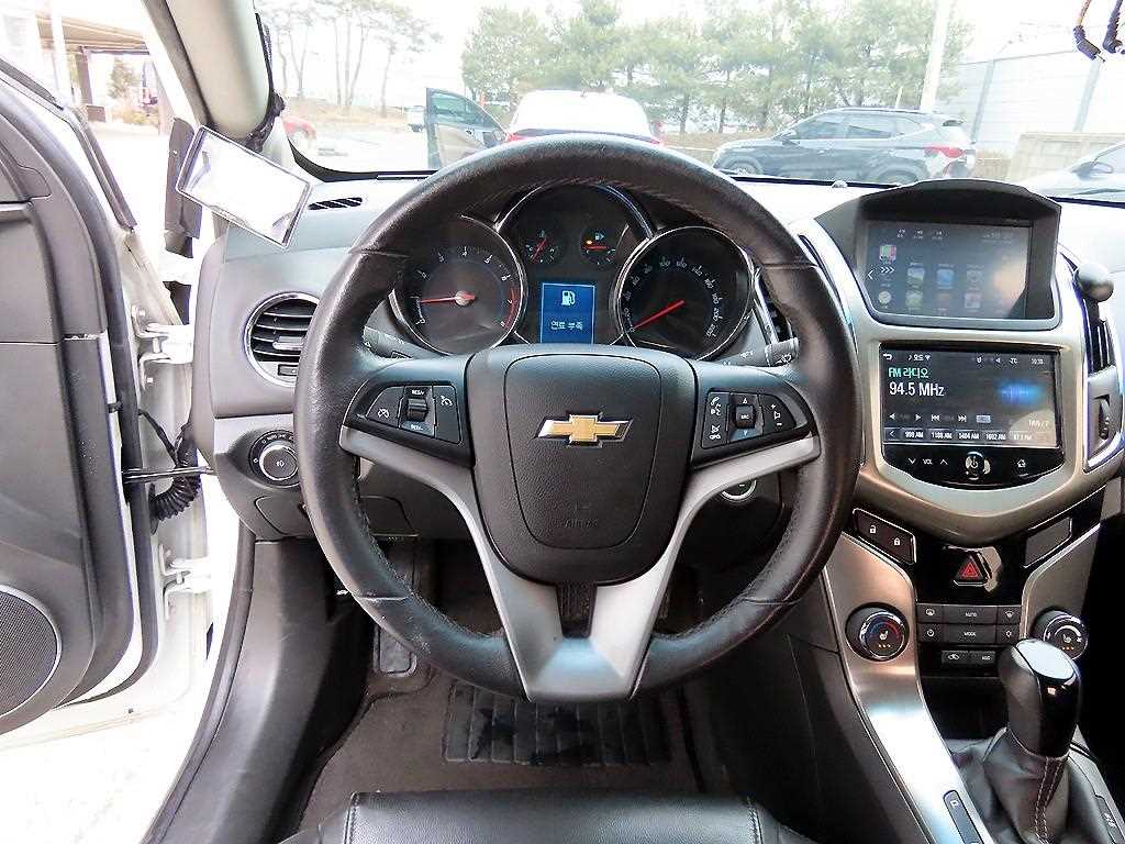 Chevrolet Cruise - Vista 8