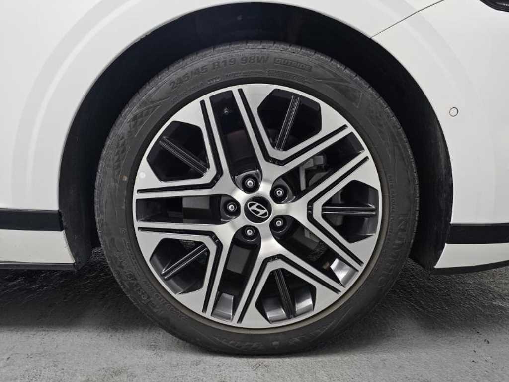 HYUNDAI Grandeur - Vista 5