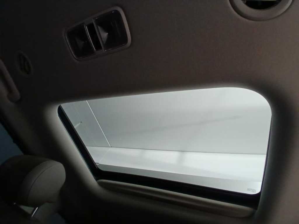 KIA Carnival 2025 Blanco - Importación desde Corea - HF Imports Iquique - Foto 17